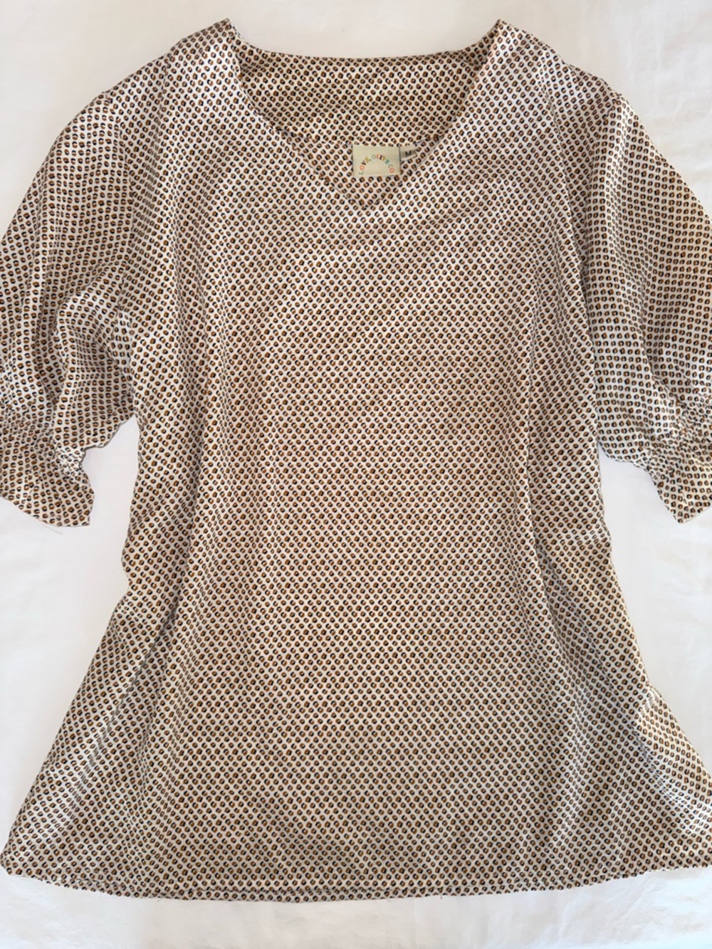 LOVE, OLIVE CO Women’s Animal Print Blouse Flowy Top M